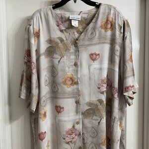 Kenneth Mitchell Brand Women's Multi-Color Floral Blouse, Size 20